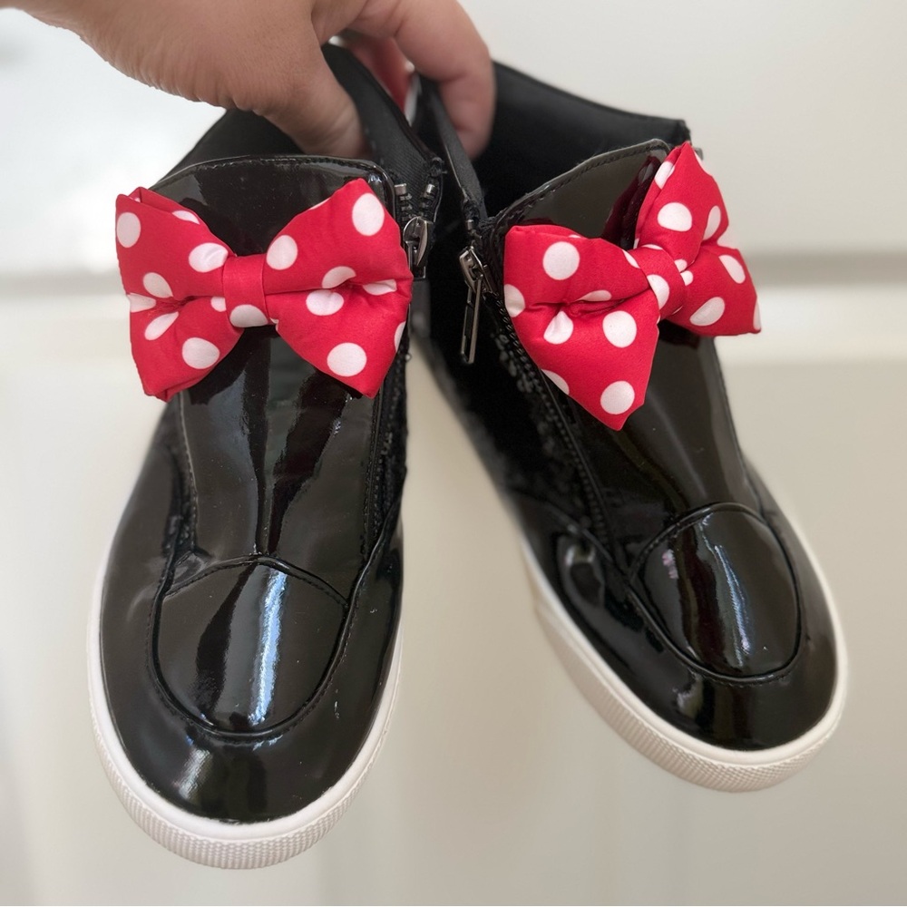 NWT Disney Little Girl Shoes Size: US1 Color: Black All Seasons